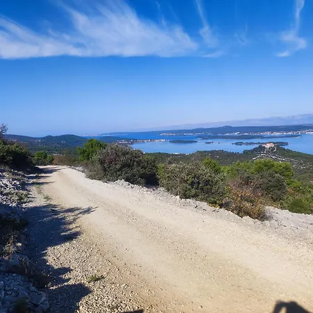 Kornati Tkon